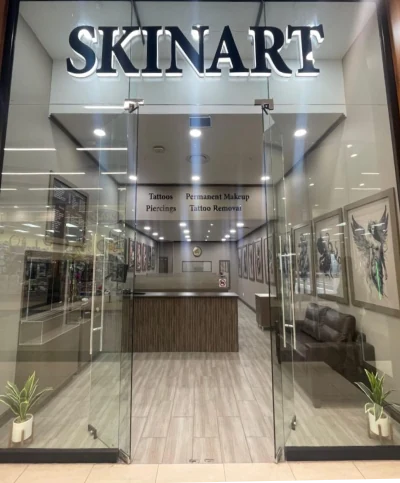 Skinart Gateway studio entrance and interior